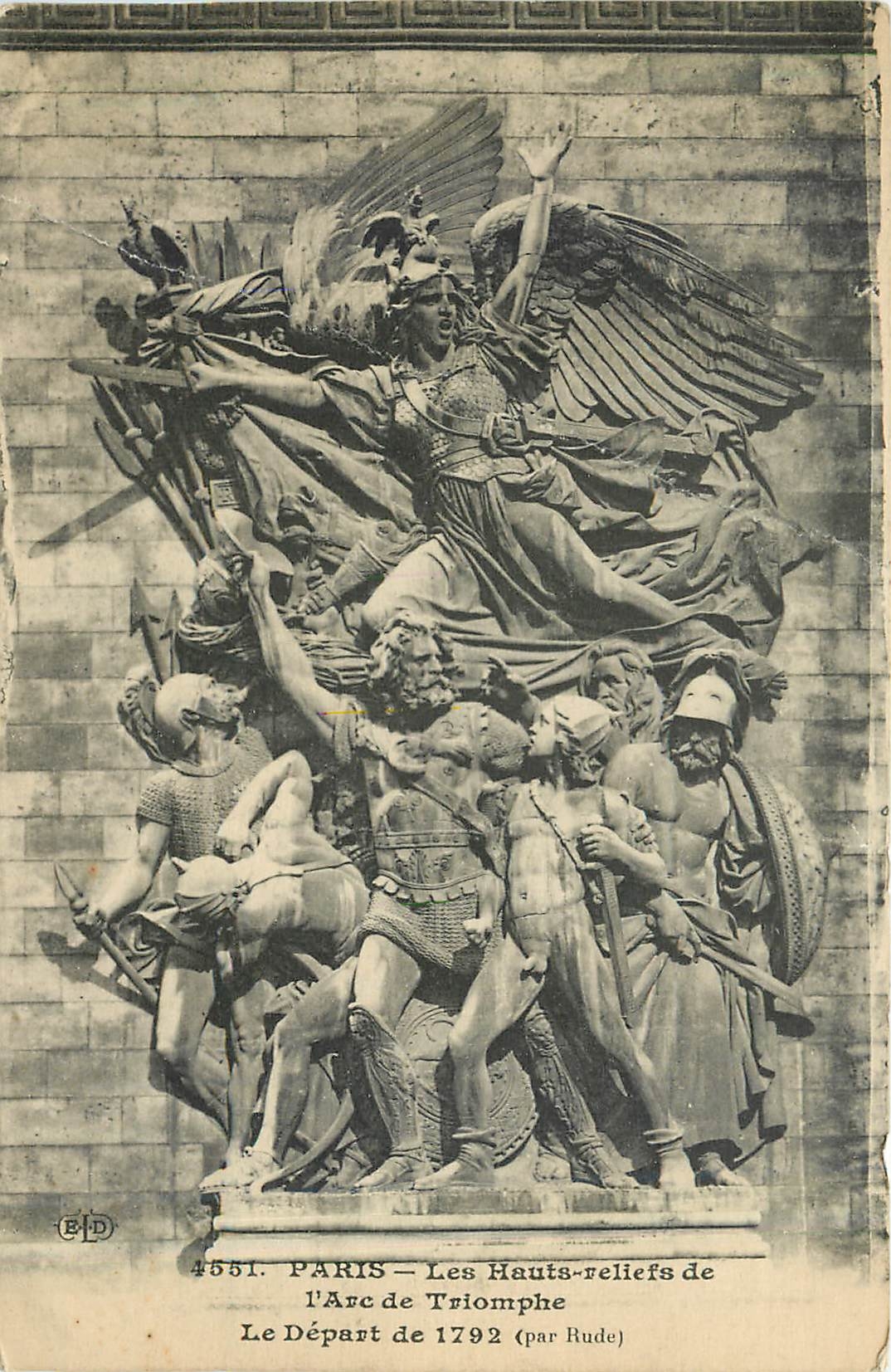 CPA Paris Les Hauts Reliefs de l'Arc de Triomphe Le Depart de 1792 