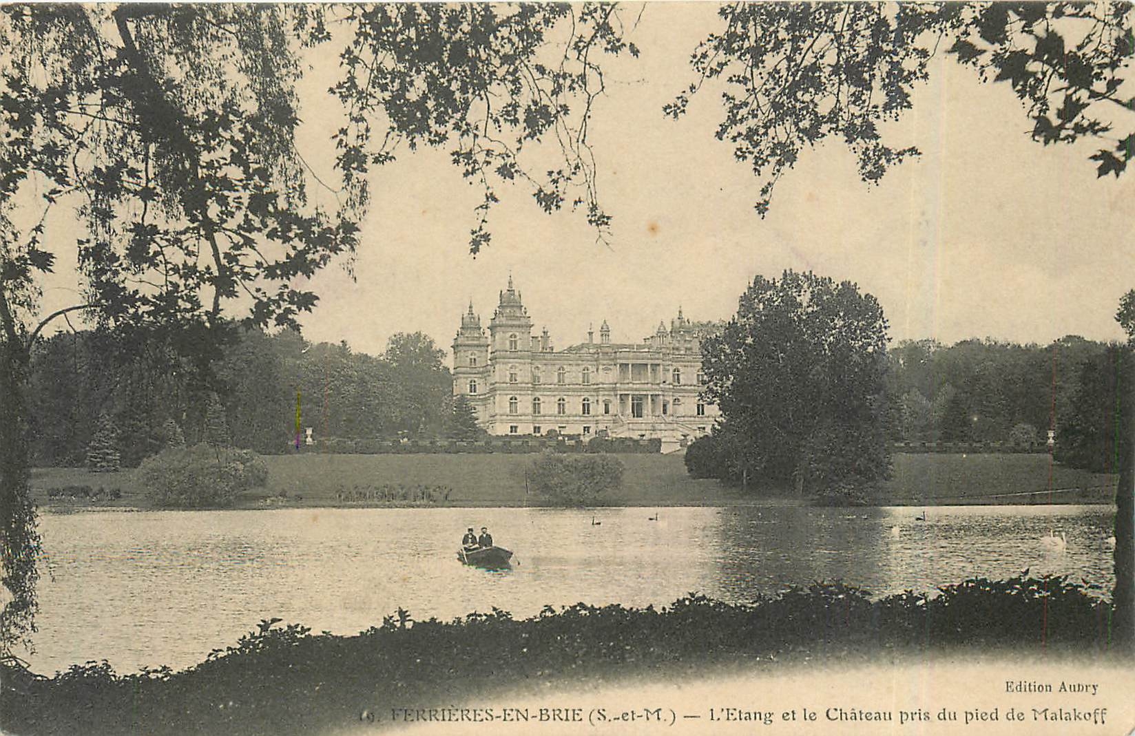 CPA Ferrieres en Brie S et M L'Etang et le Chateau pris du pied de Malakoff 