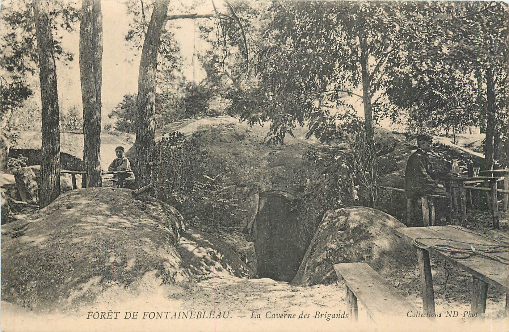 Forêt de Fontainebleau — Die Höhle der Räuber — Collections ND Phot