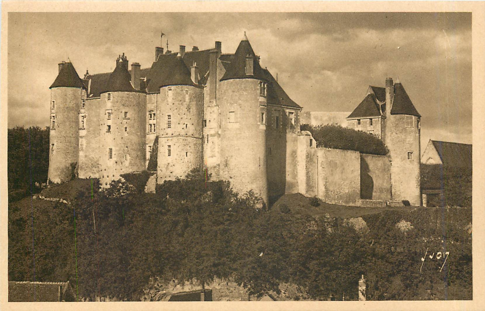 CPA Luynes Indre et Loire Le Chateau 