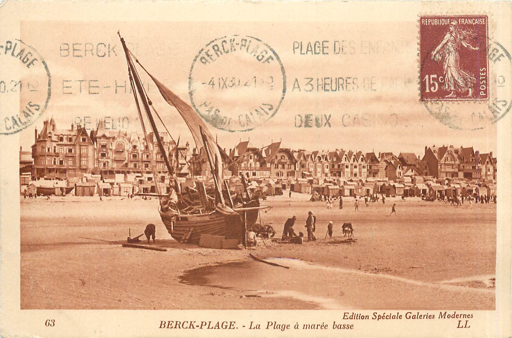 CPA Berck Plage La Plage a Maree basse Bateau