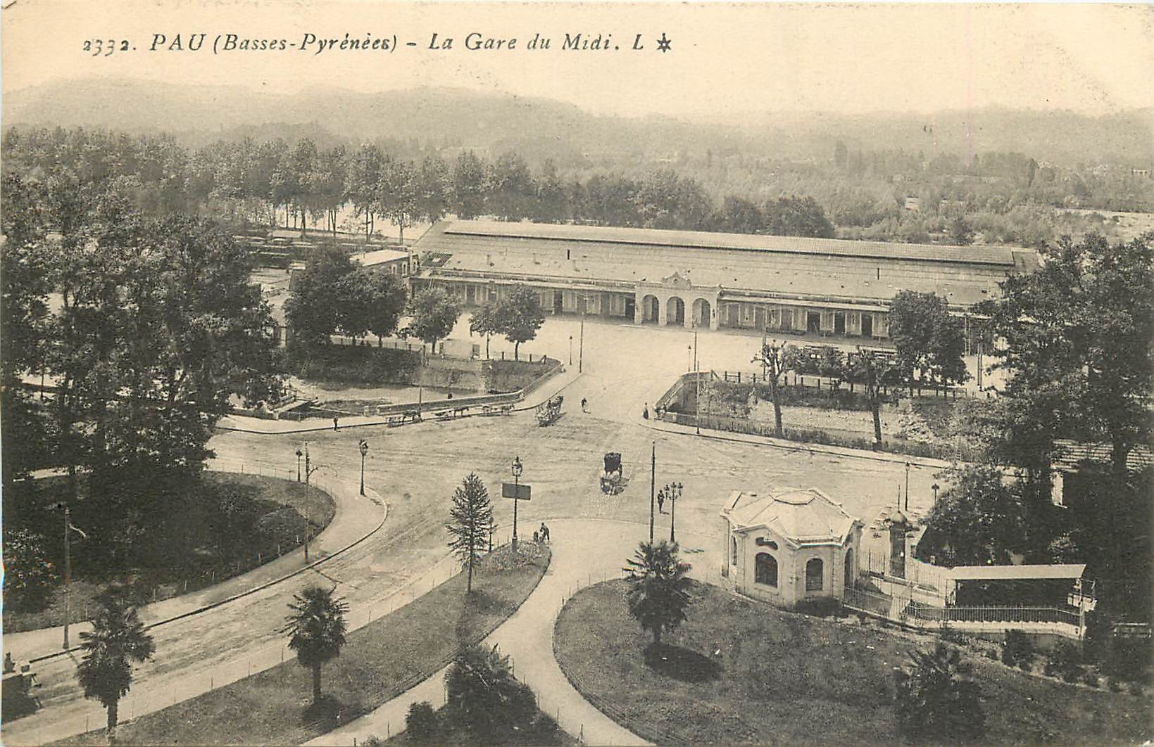 CPA Pau Basses Pyrenees La Gare du Midi 