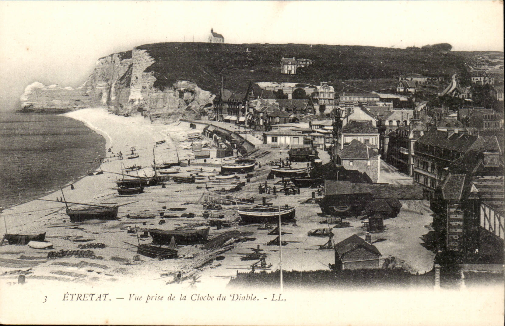 Etretat CPA Vue prise de la cloche du diable