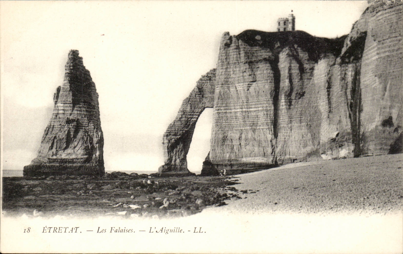Etretat CPA Les falaises l'aiguille
