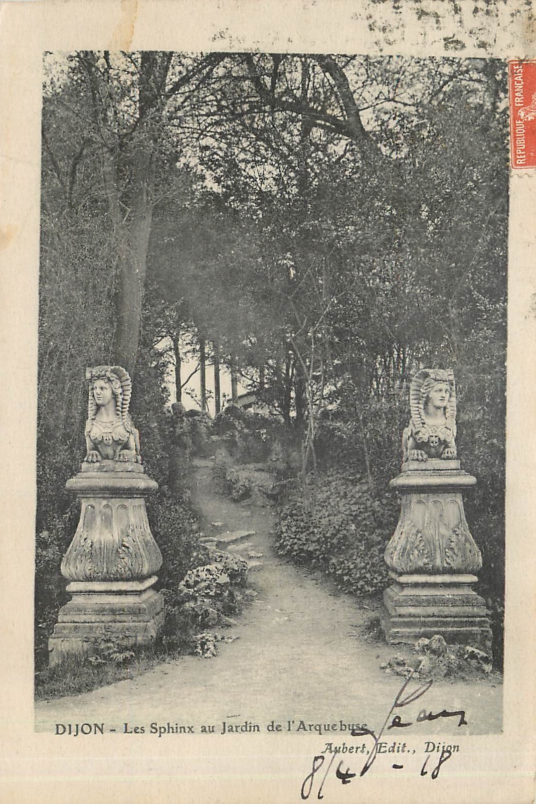 CPA DIJON Les Sphinx au Jardin de l'Arquebuse 