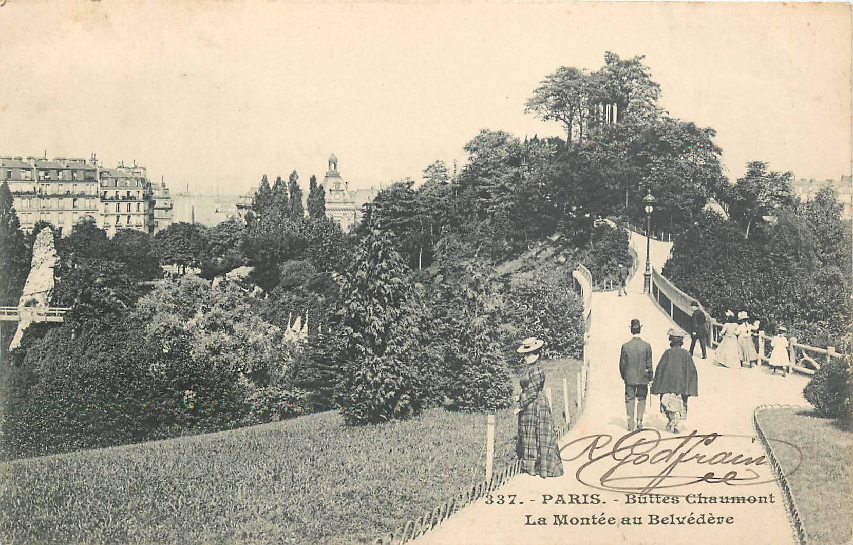 CPA PARIS  Buttes-Chaumont La montee au belvedere