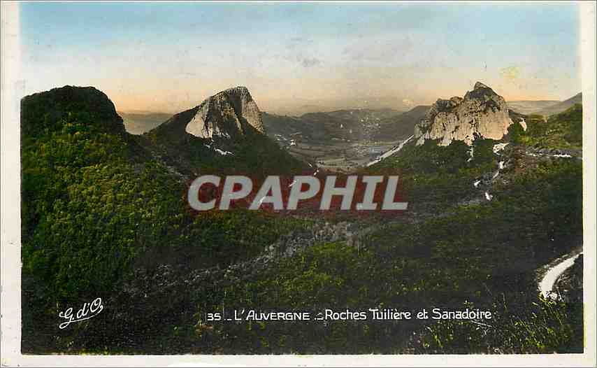 CPM l'AUVERGNE Roches Tulliere et Sanadoire