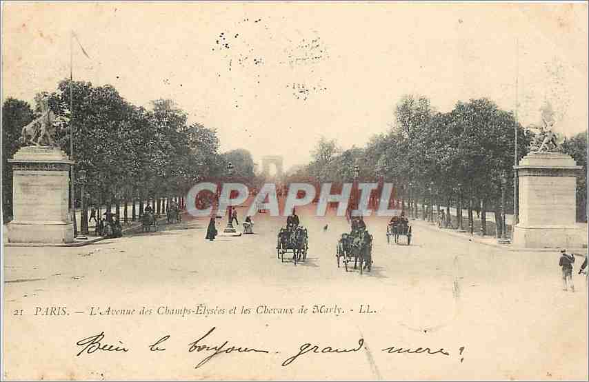 CPA PARIS L'Avenue des Champs-Elysees