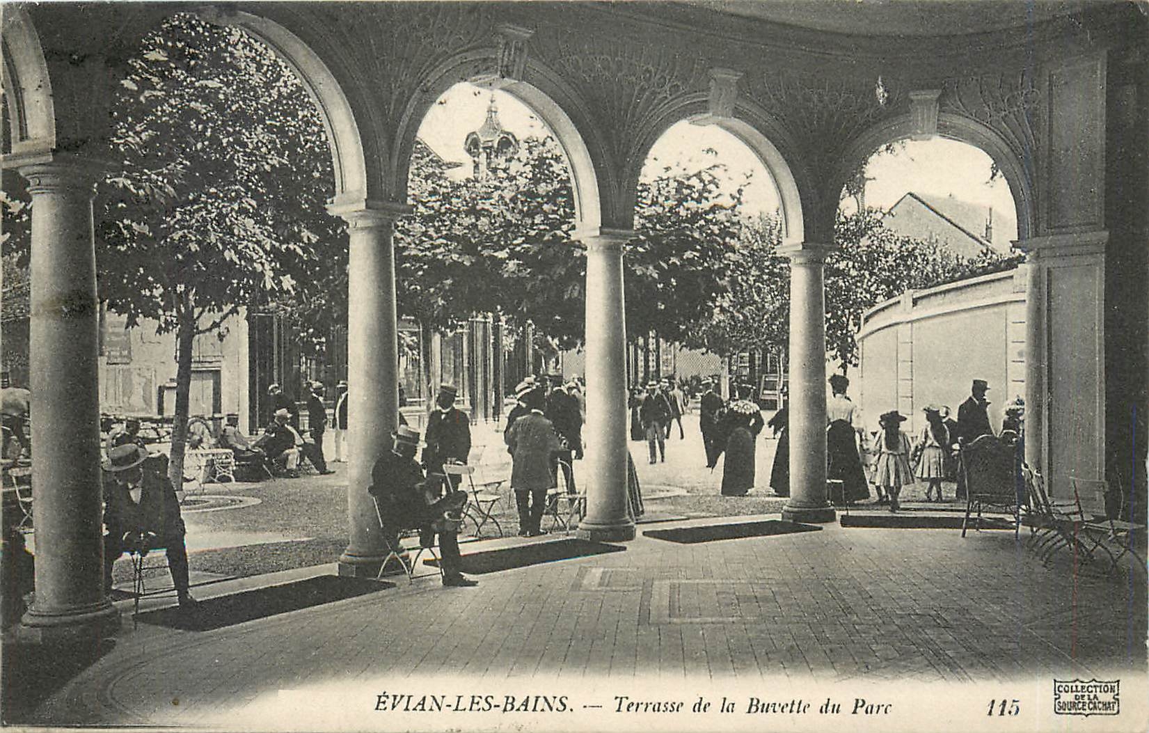 CPA EVIAN-LES-BAINS  Terrasse de la buvette du pmarc