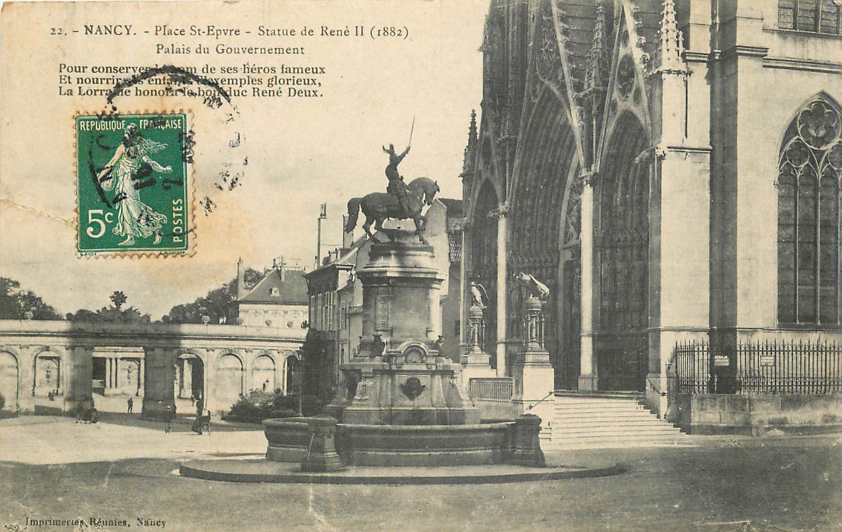 Nancy - Place St-Epvre - Statue de René II (1882) - Palais du Gouvernement