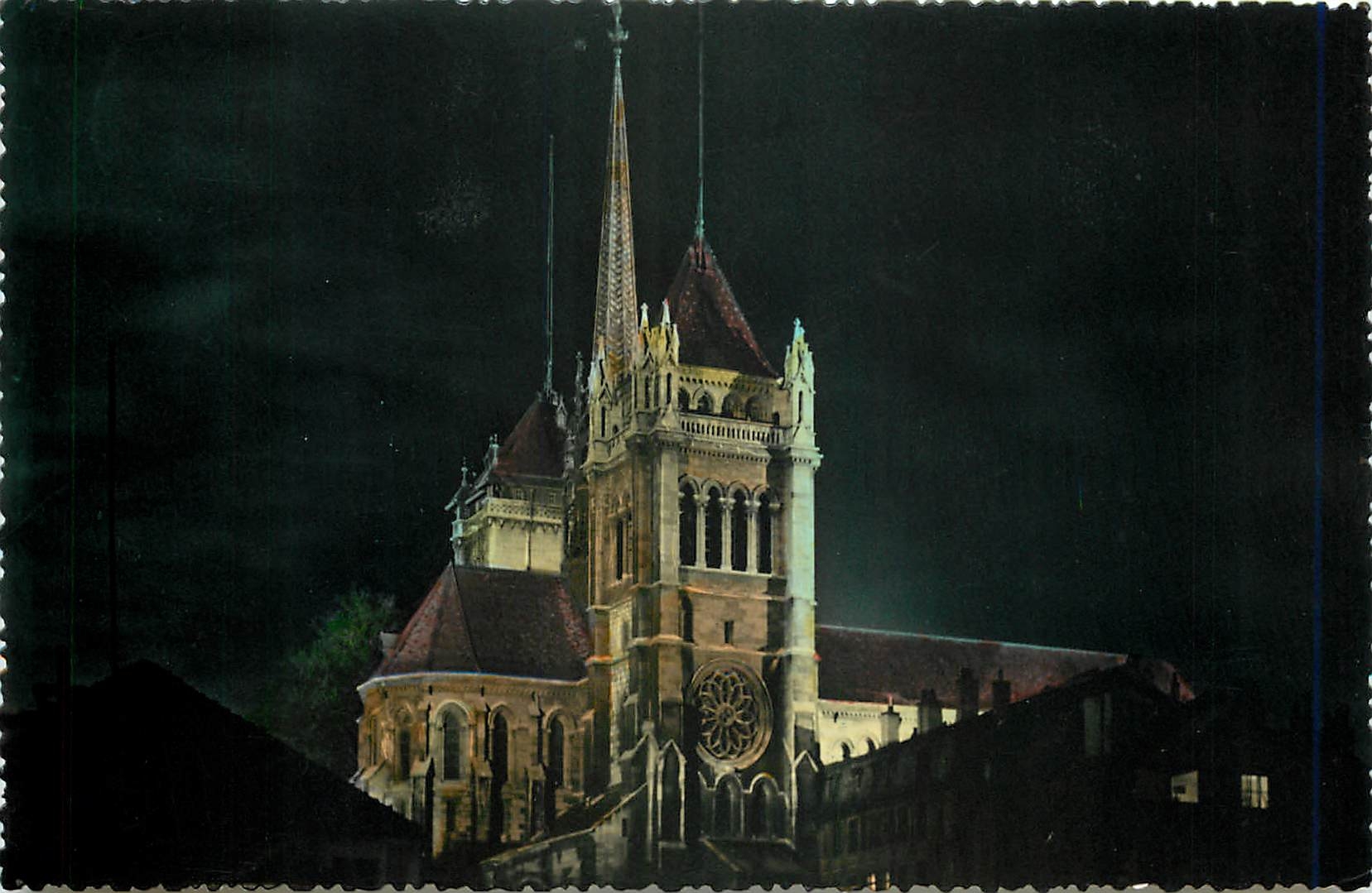 CPM GENEVE La Cathedrale de Saint-Pierre illuminee