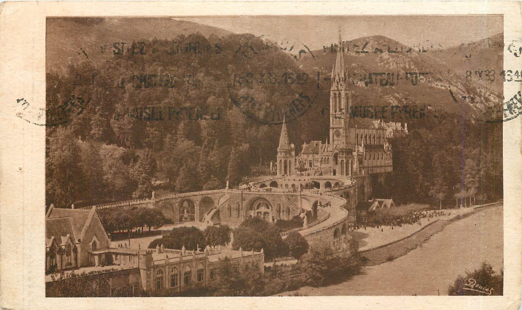 CPA LOURDES La Basilique
