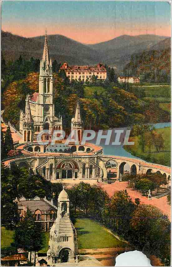 CPA LOURDES La Basilique vue du Château-Fort