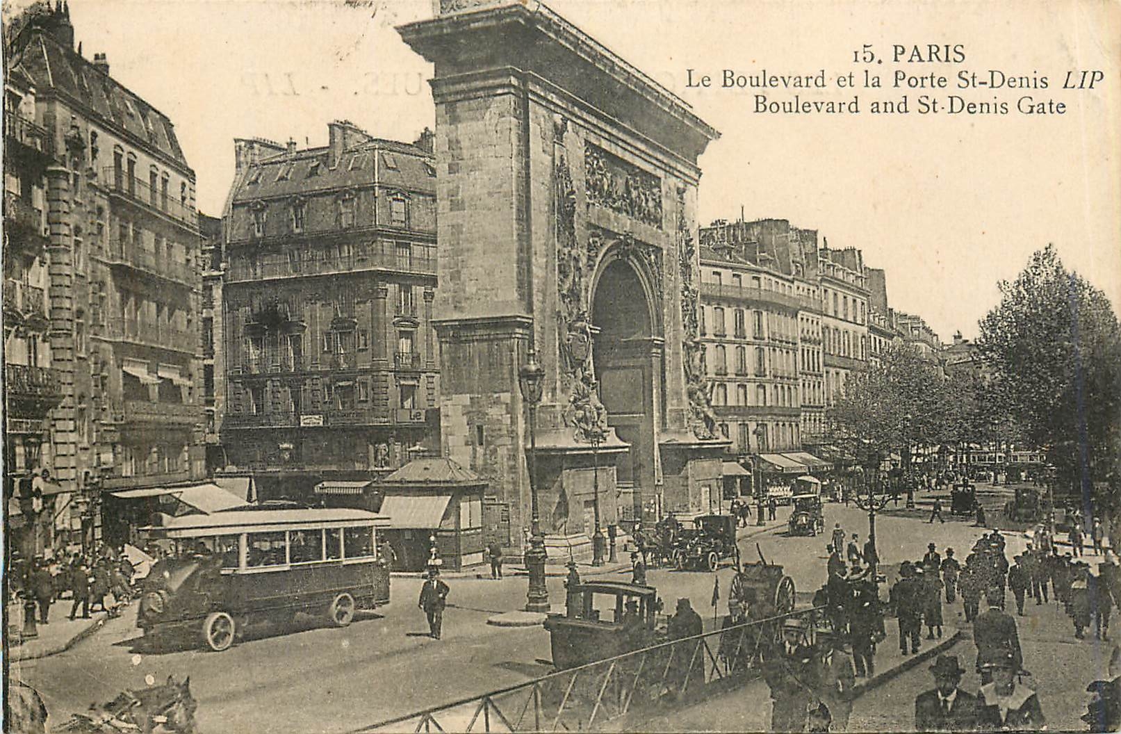 CPA PARIS Le Boulevard et la Porte St-Denis