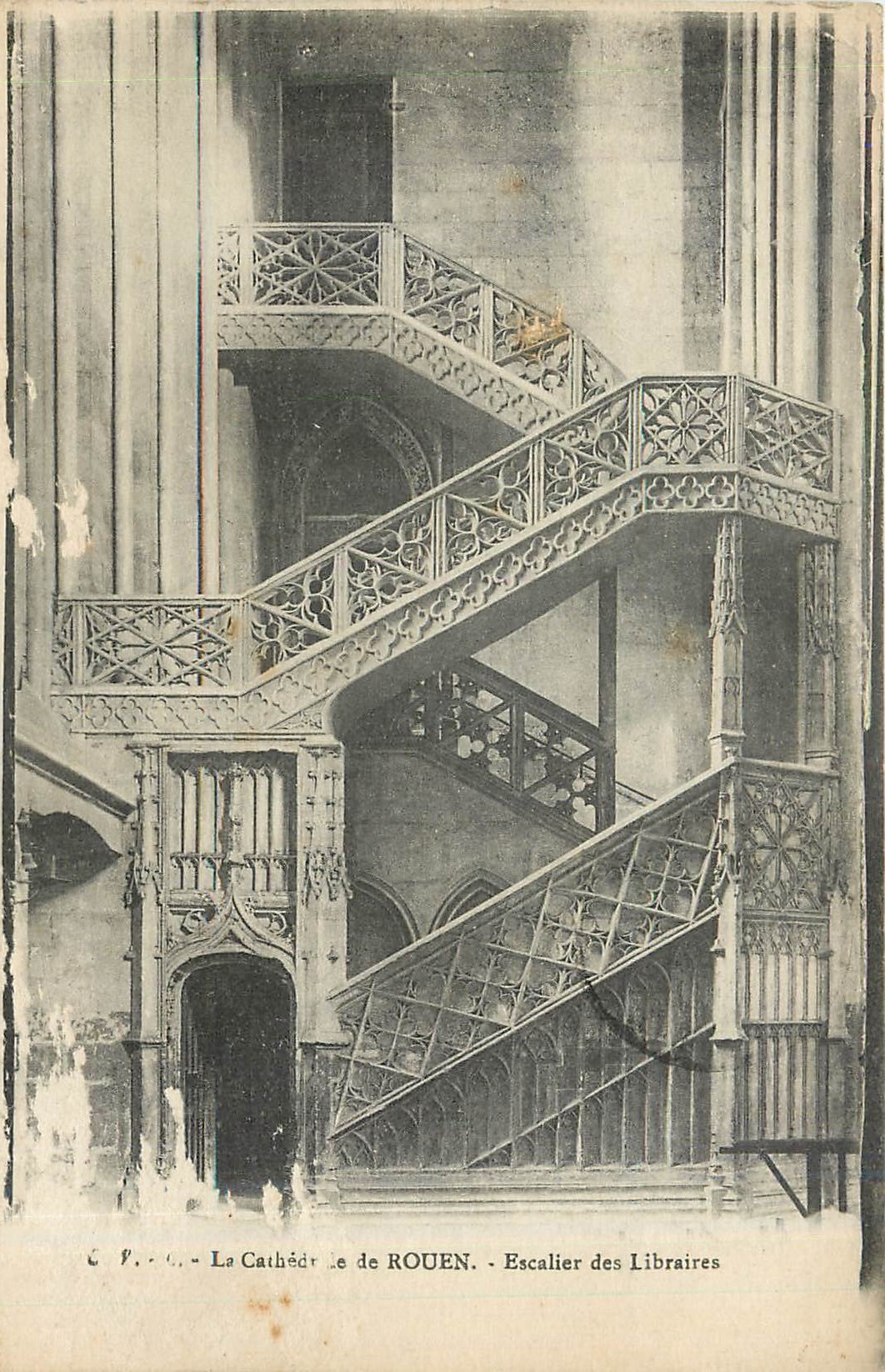 CPA La Cathédrale de ROUEN - Escalier des Libraires