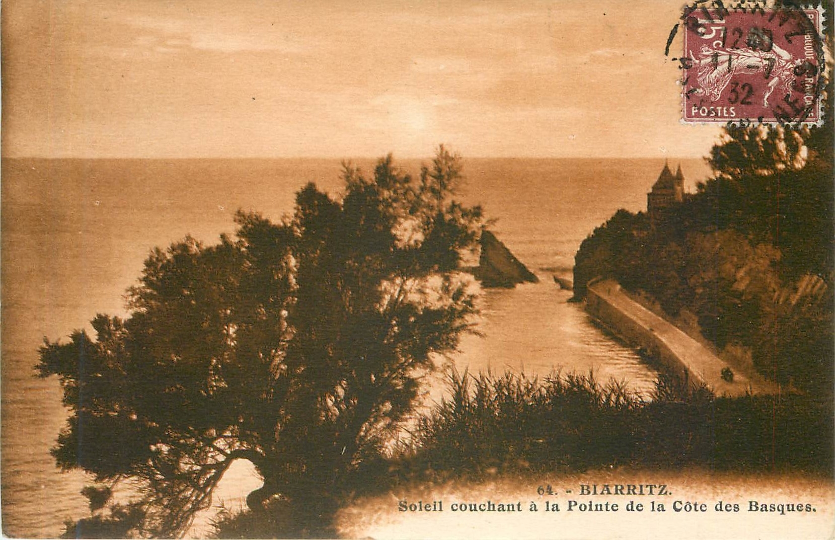 CPA BIARRITZ - Soleil couchant à la pointe de la cîe des Basques