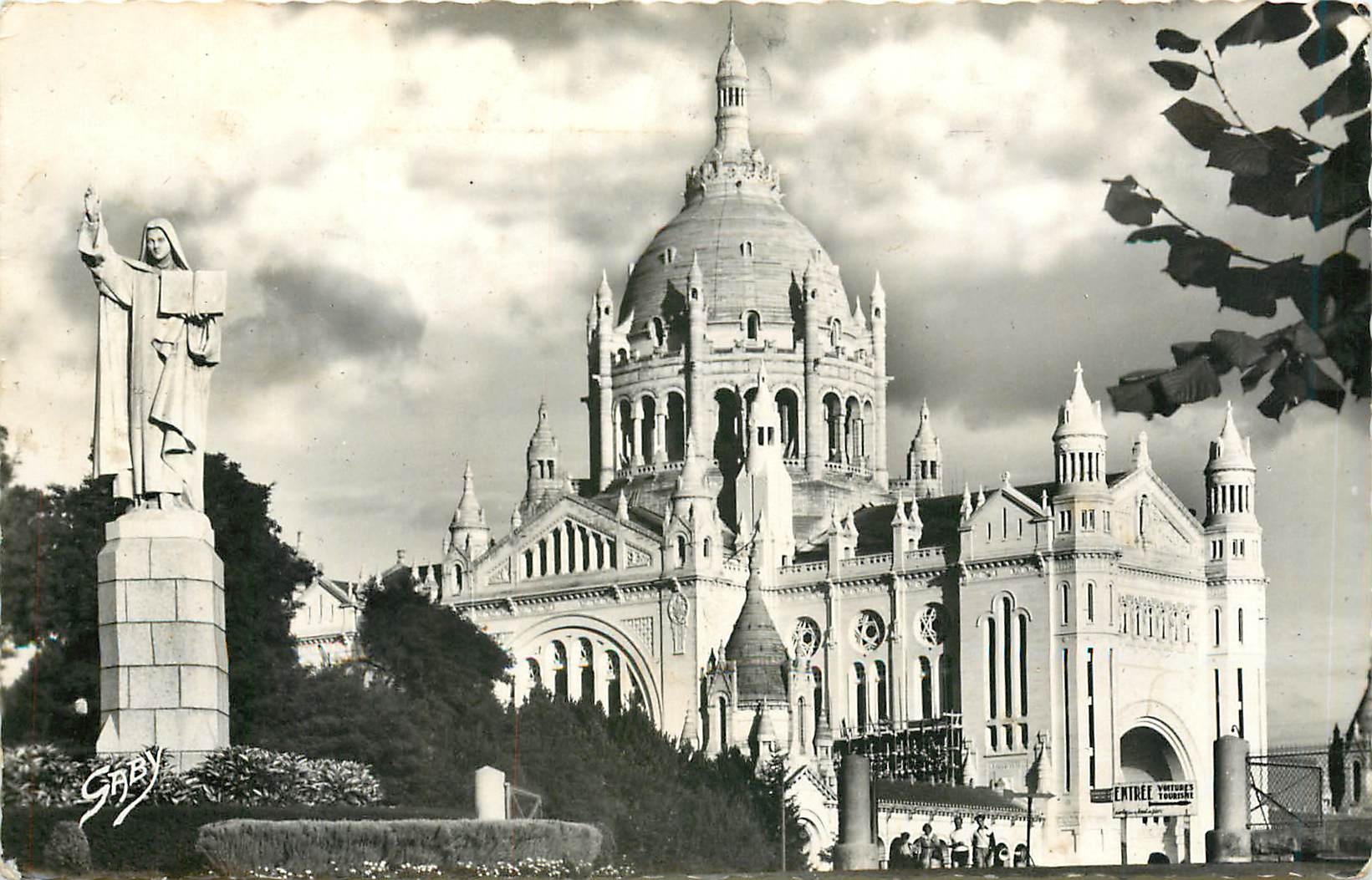 Lisieux — Basilique et Statue Sainte-Thérèse de l'Enfant Jésus — Éditions Gaby