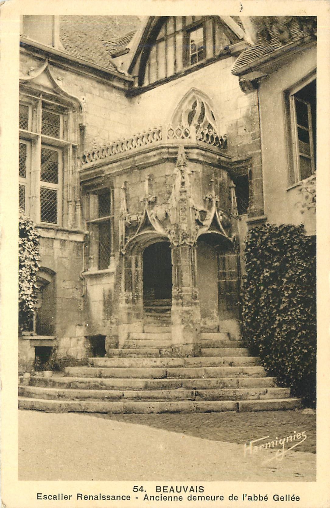 CPA BEAUVAIS  Escalier Renaissance Ancienne demeure de l'abbe Gellee