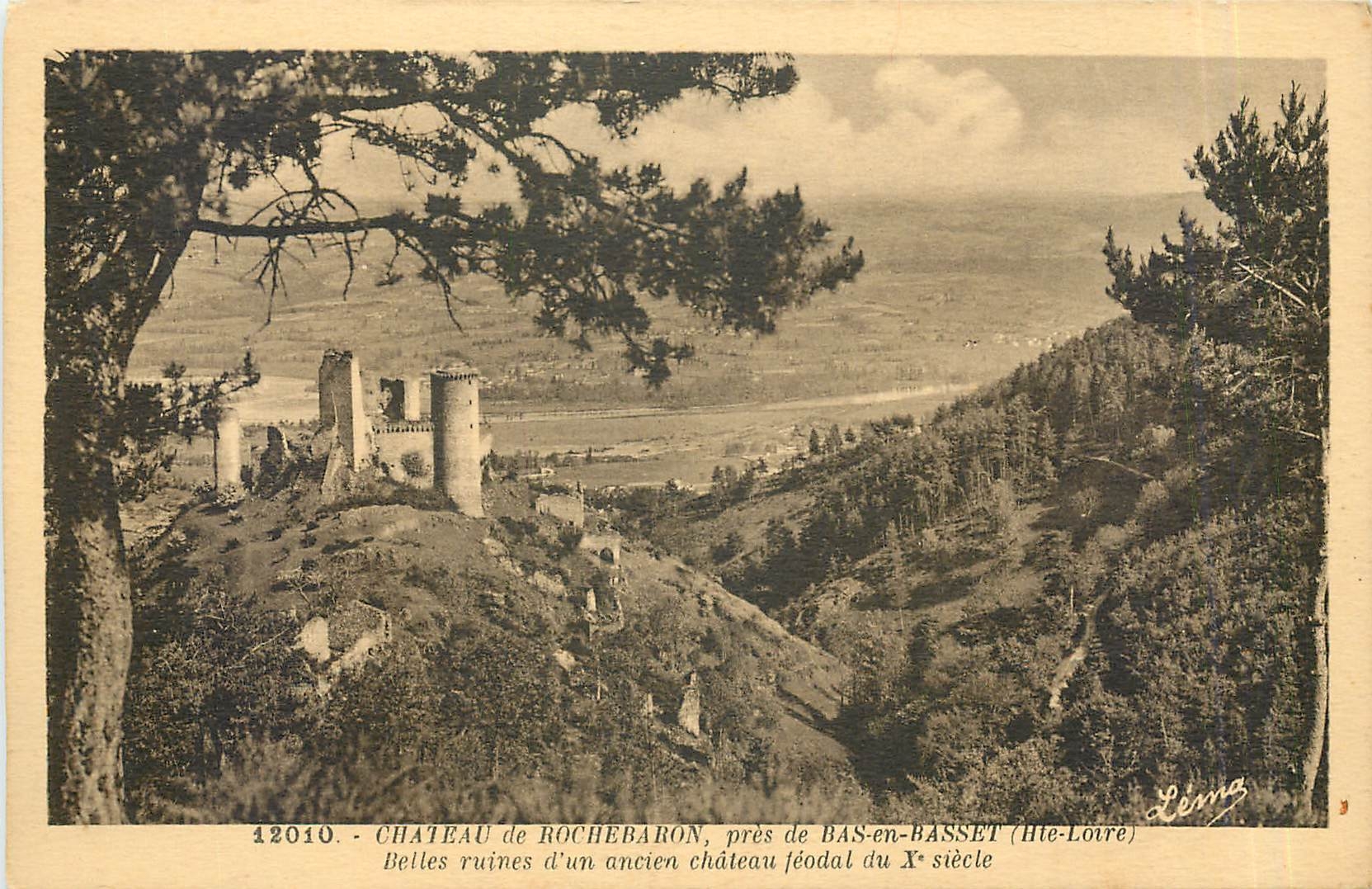CPA Château de Rochebaron  près de BAS-n-BASSET (Hte-Loire)