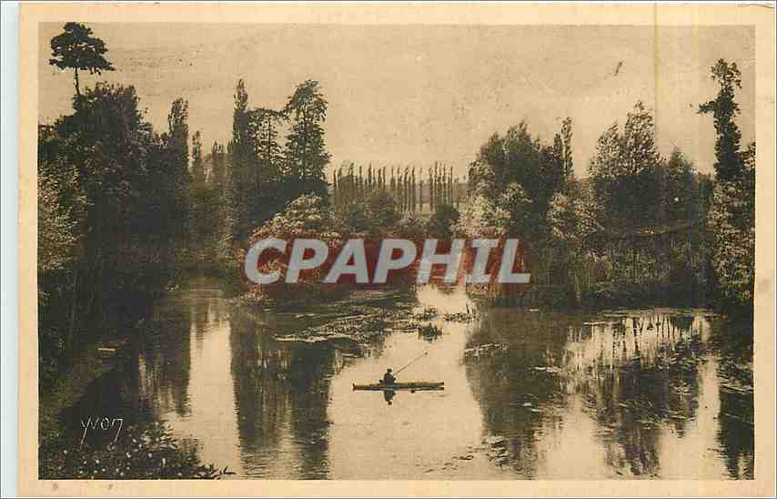 CPA LA DOUCE France Le Limousin Les rives de la Dordogne