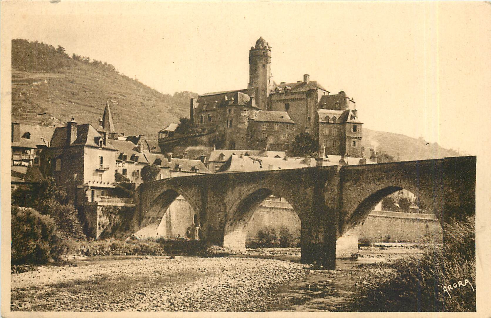 CPA ESTAING L'ancien château et Pont gothique