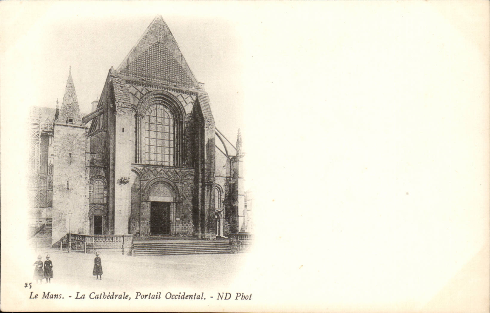 Le Mans CPA La cathedrale Portail occidental