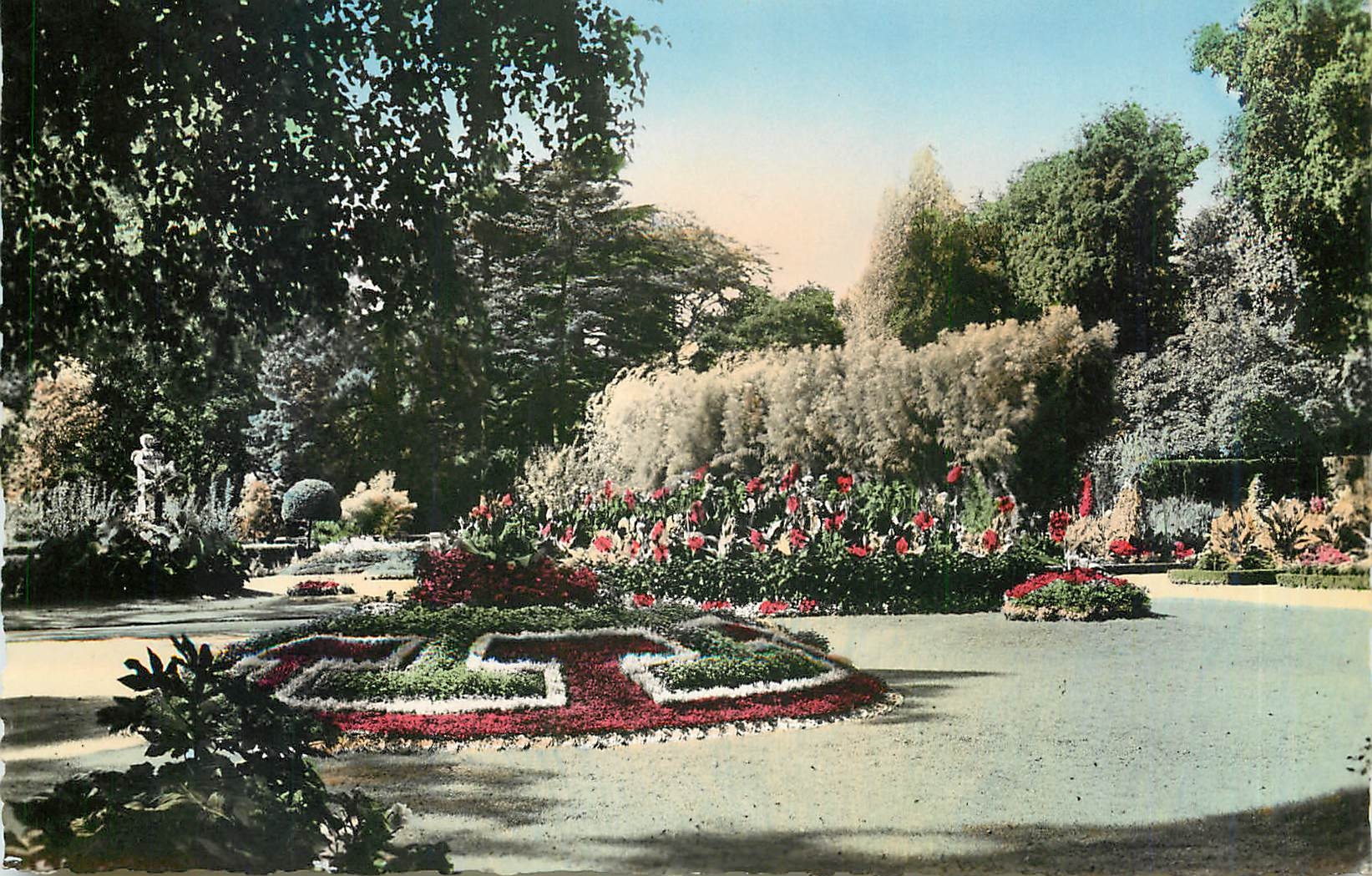 CPA DIJON (Cote d'or). Les jardins de l'Arquebuse