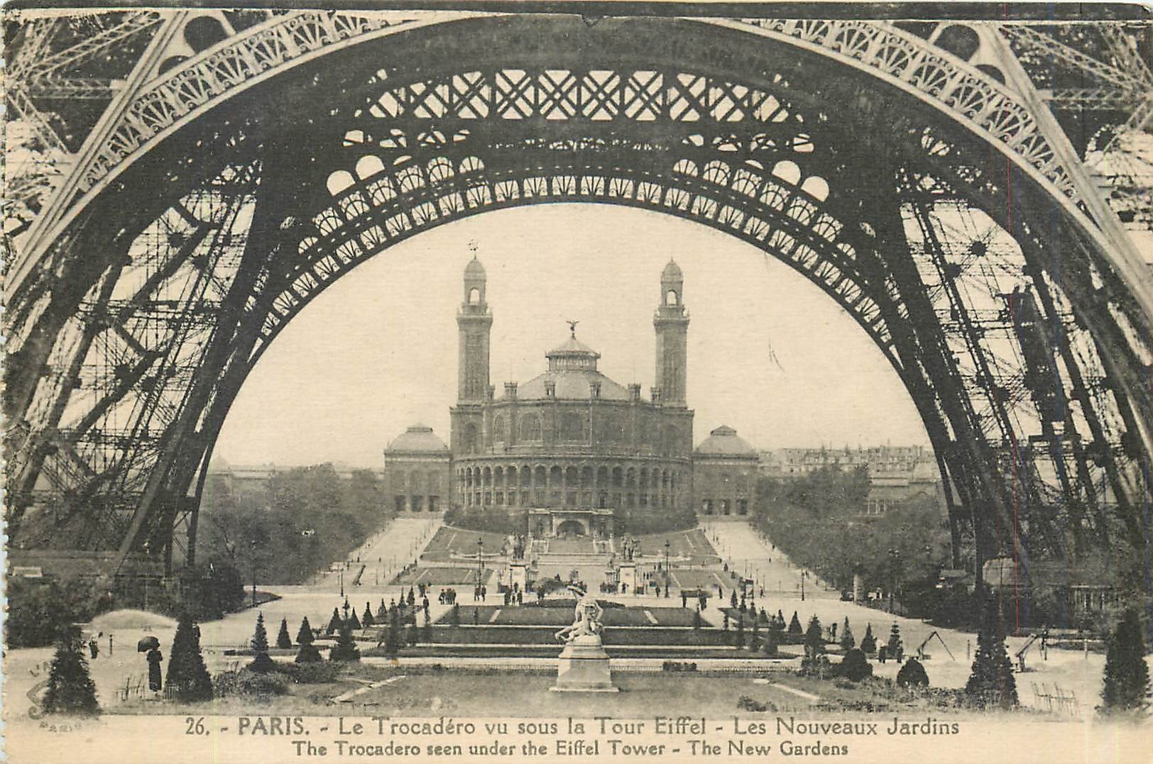 CPA PARIS-Le trocadero vu sous la Tour eiffel- Les nouveaux Jardins