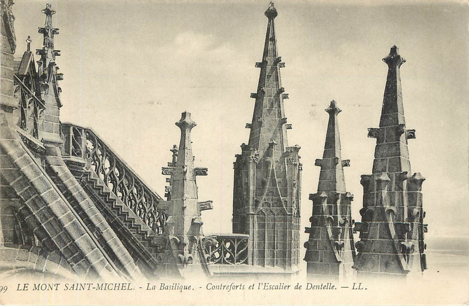 CPA LE MONT ST MICHEL-La Basilique-Contrefort et Escalierde Dentelle-LL