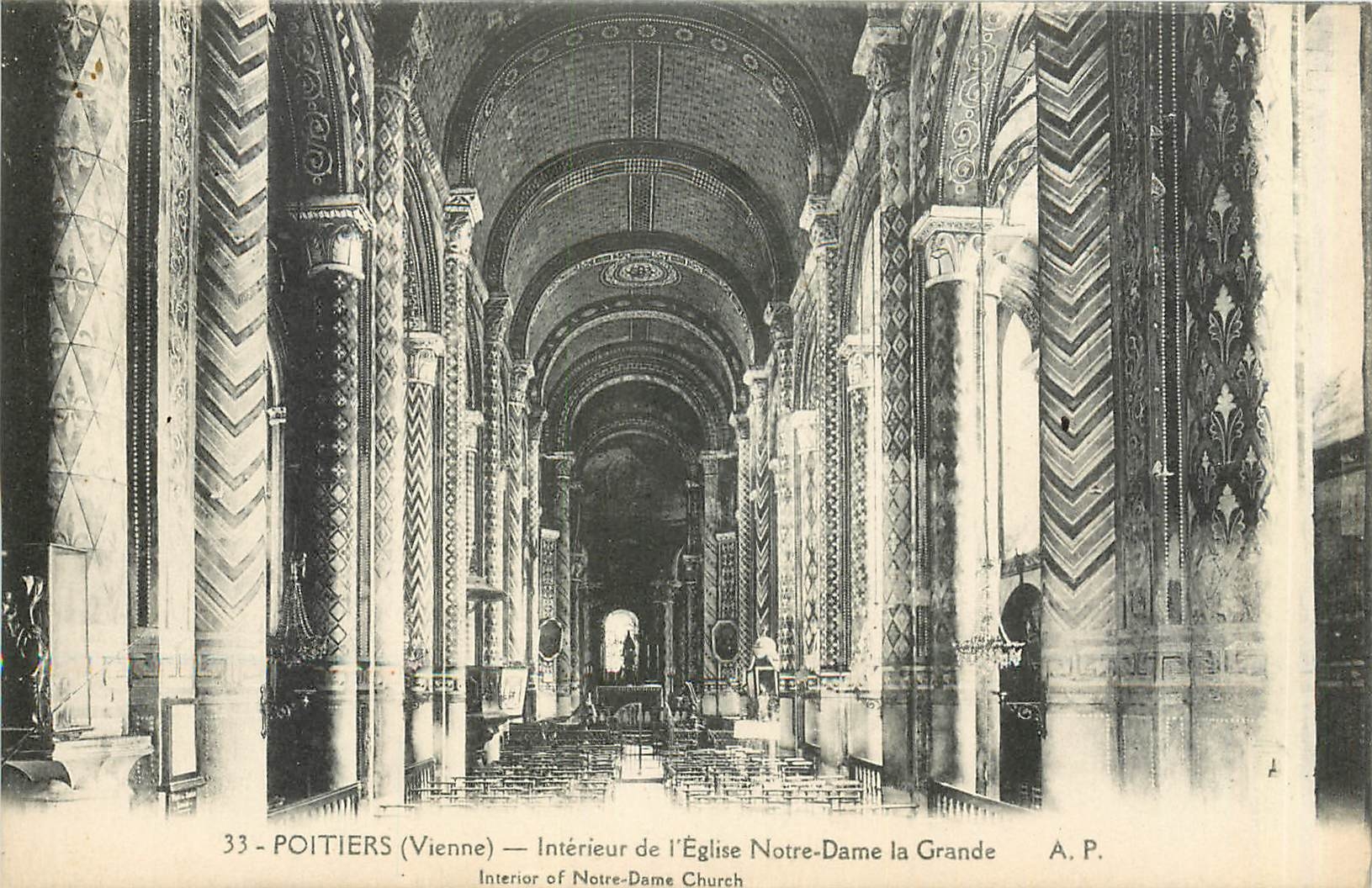 Intérieur de l'Église Notre-Dame la Grande — Poitiers (Vienne) — A.P.
