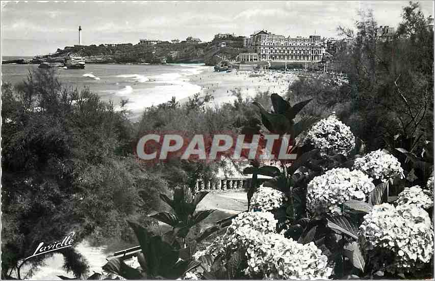 Biarritz — Vue sur le phare — Lavielle