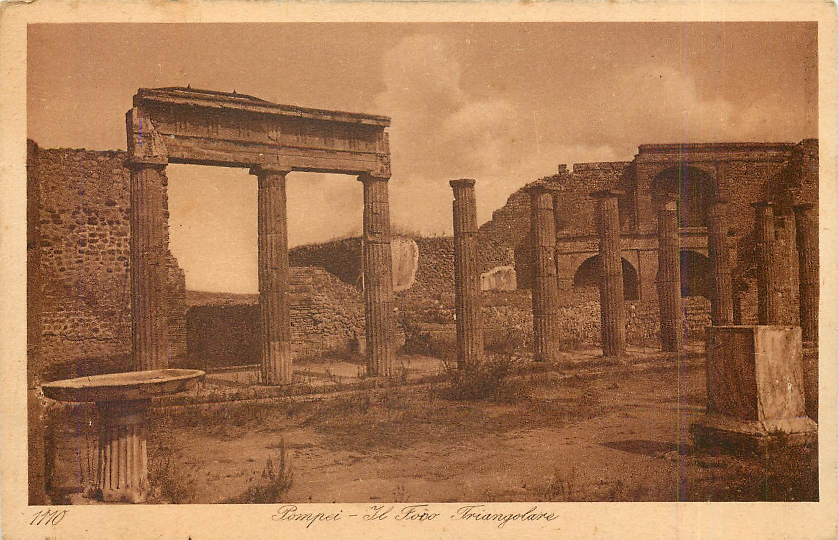CPA Pompei-Il Foro Triangolaire