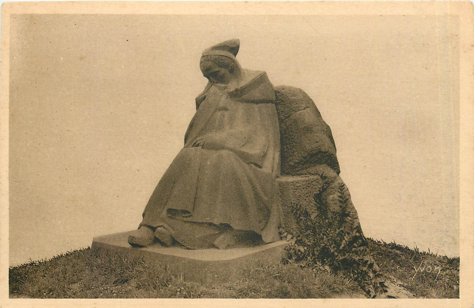 CPA TREGUIER(COTE DU NORD) Monument aux Morts de 1914-1918