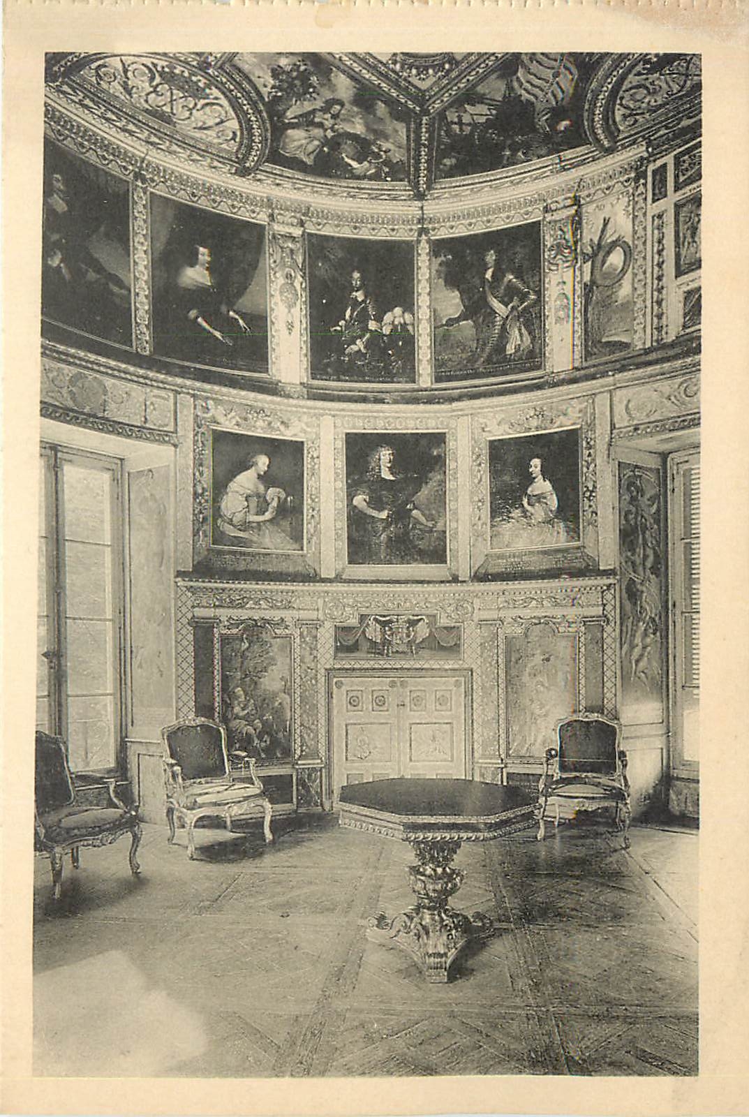 CPA CHATEAU DE BUSSY-RABUTIN-Tour Doree