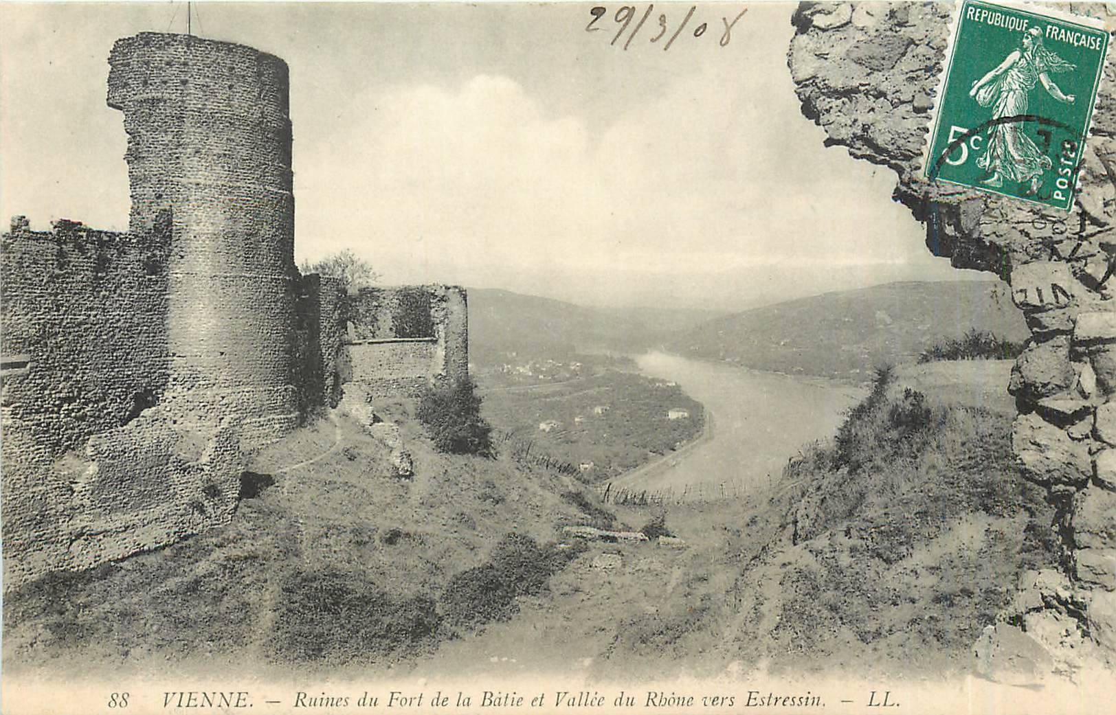 CPA VIENNE-Ruinesdu Fort de la Batie et Vallee du Rhone vers Estressin-LL