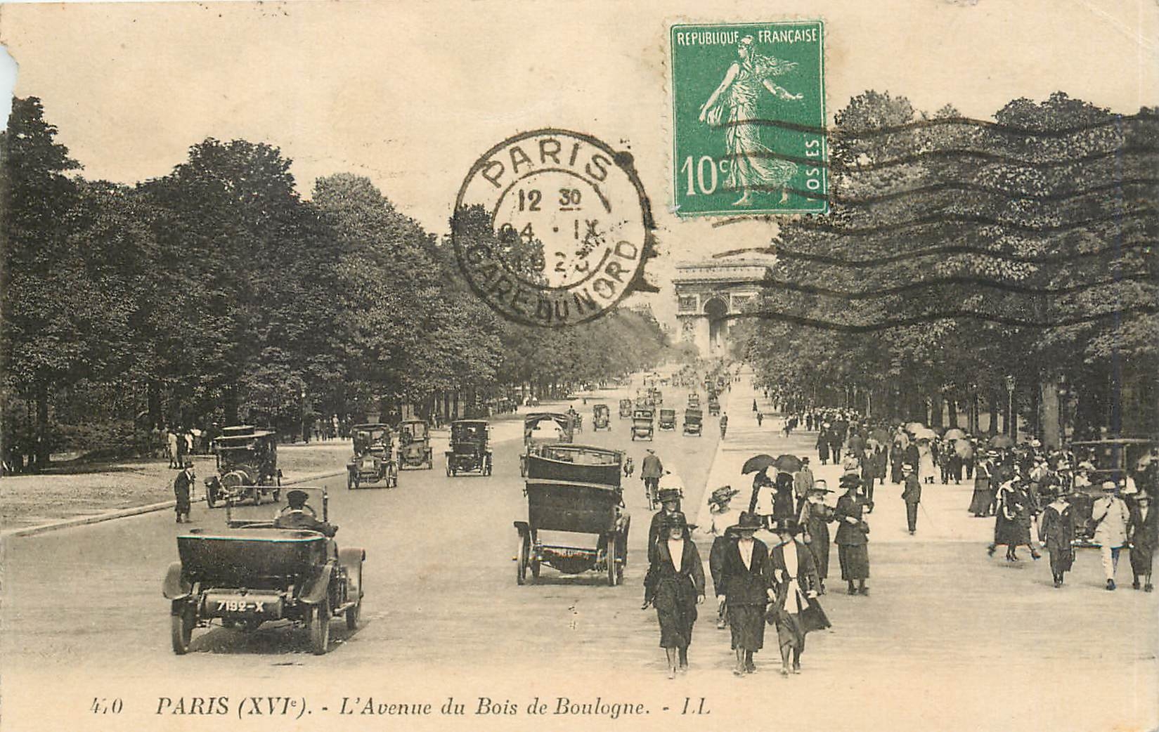 CPA PARIS XVI eme-L'Avenue du Bois de Boulogne