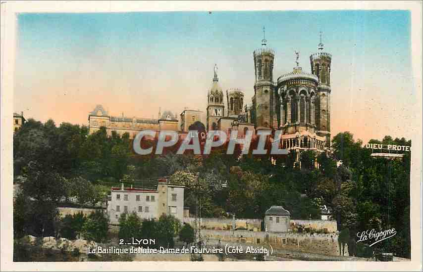 La Basilique de Notre-Dame de Fourvière (Côté Abside) — Lyon — La Cigogne