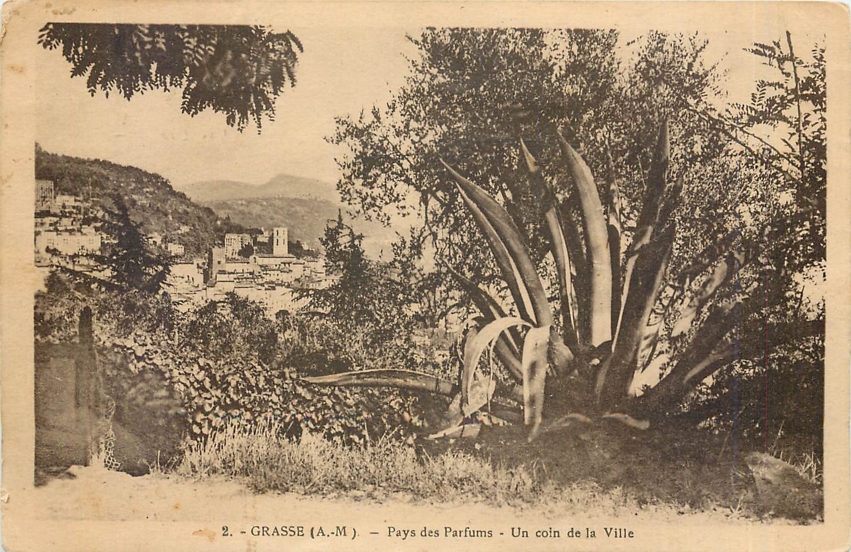 CPA GRASSE (A.m)-Pays des Parfums -Un coin de la Ville