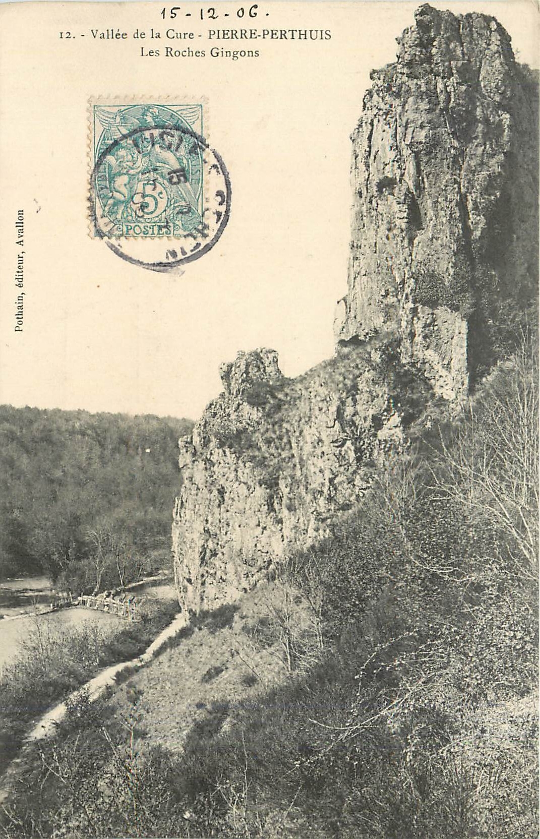 CPA Vallee de la Cure-PIERRE-Perthuis-Les Roches Gignons