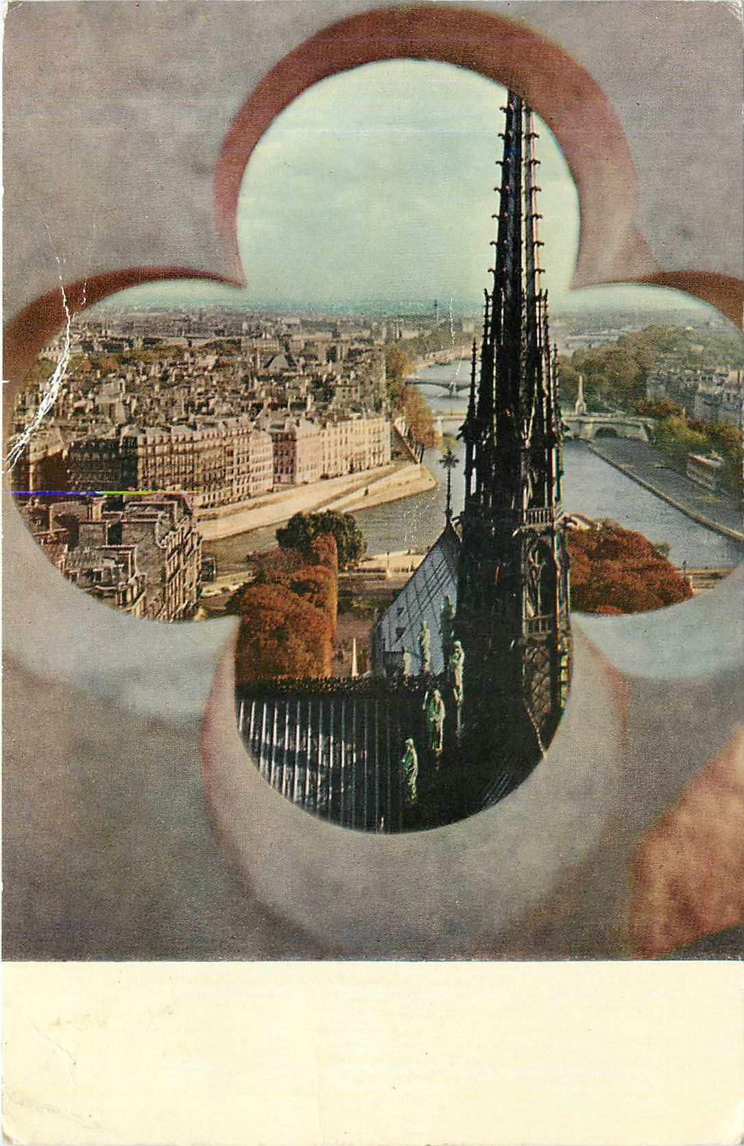 CPM PARIS Vu des tours de Notre Dame