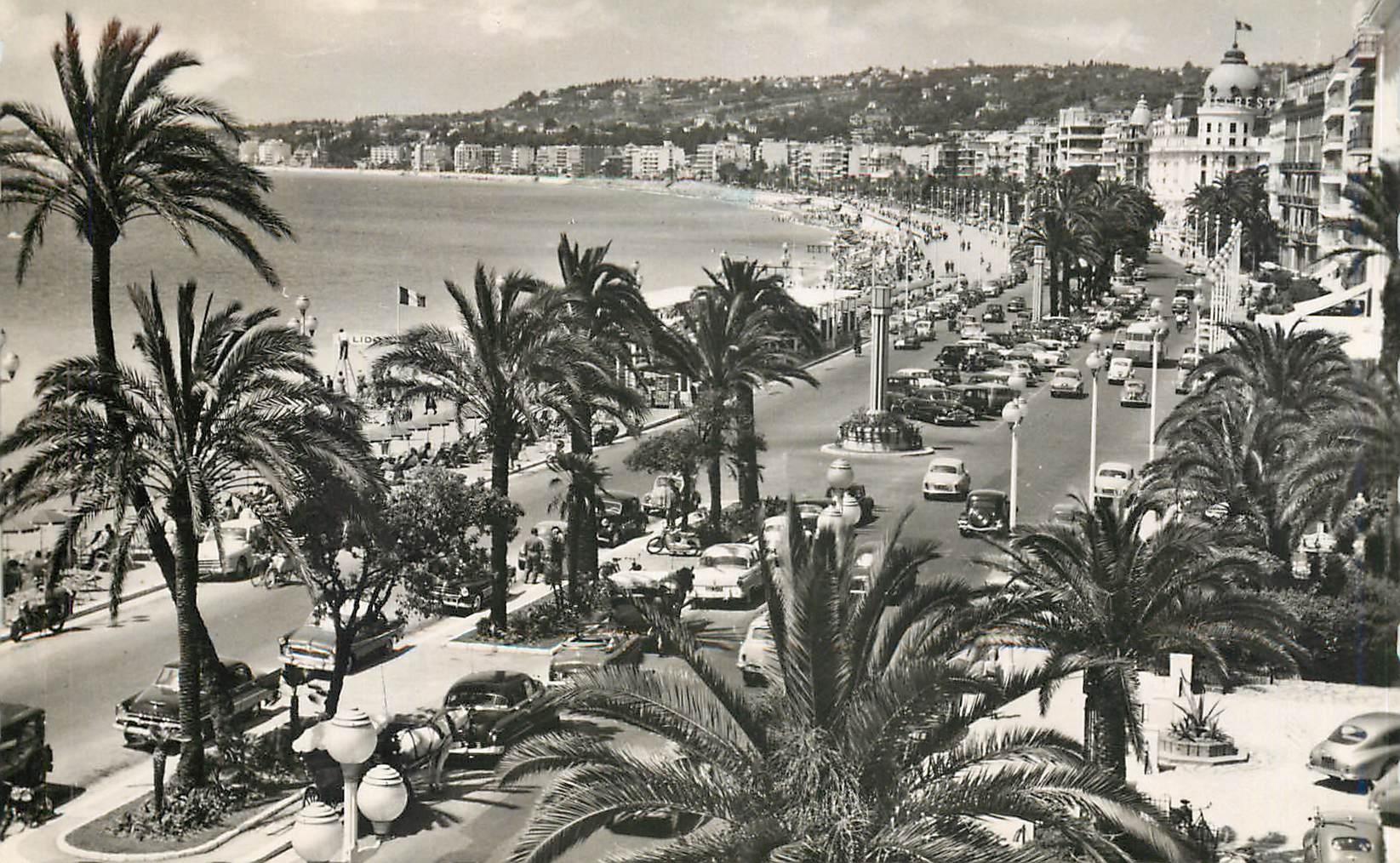 CPA NICE-Vue d'ensemble de la Promenade des Anglais