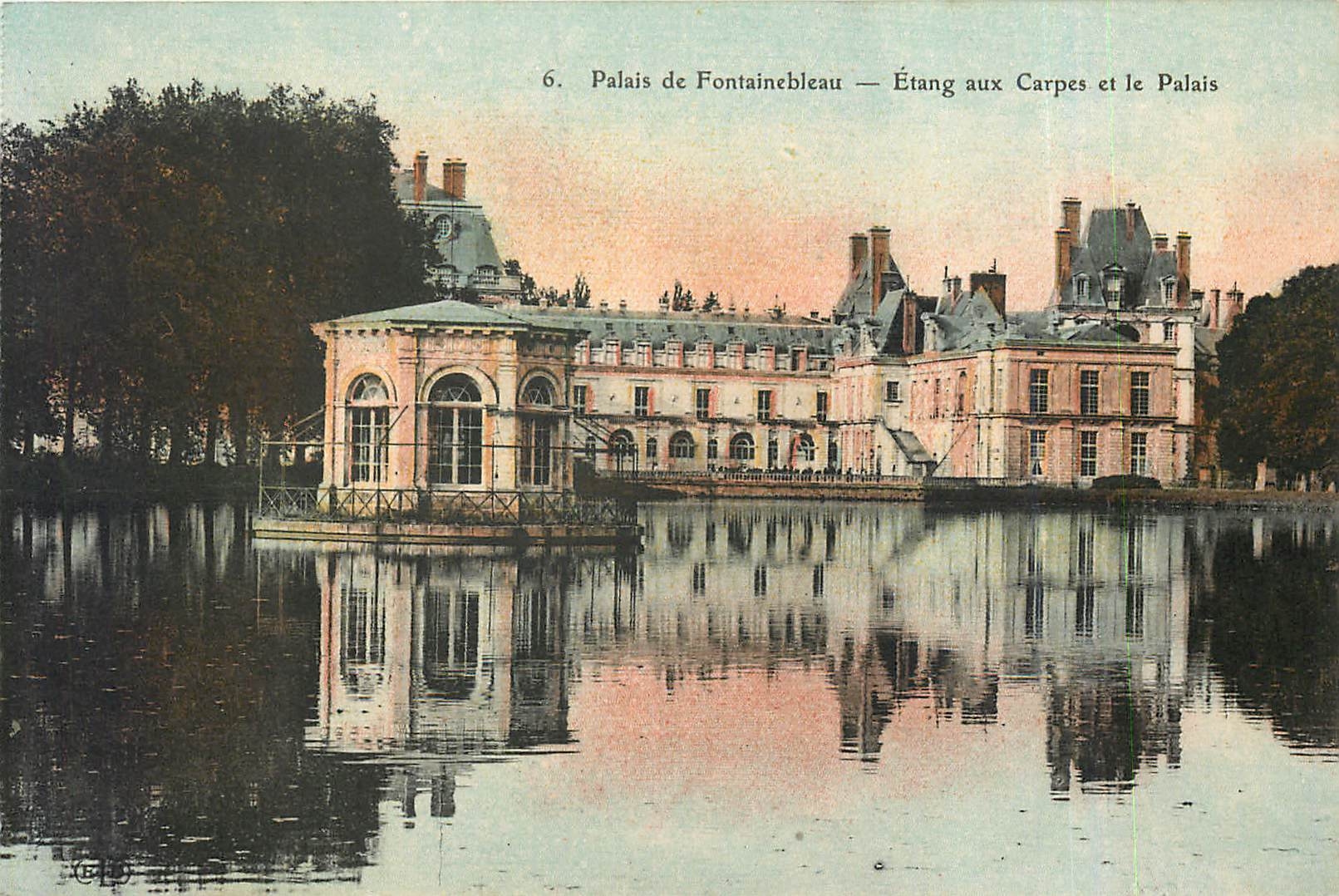 Palais de Fontainebleau — Étang aux Carpes et le Palais