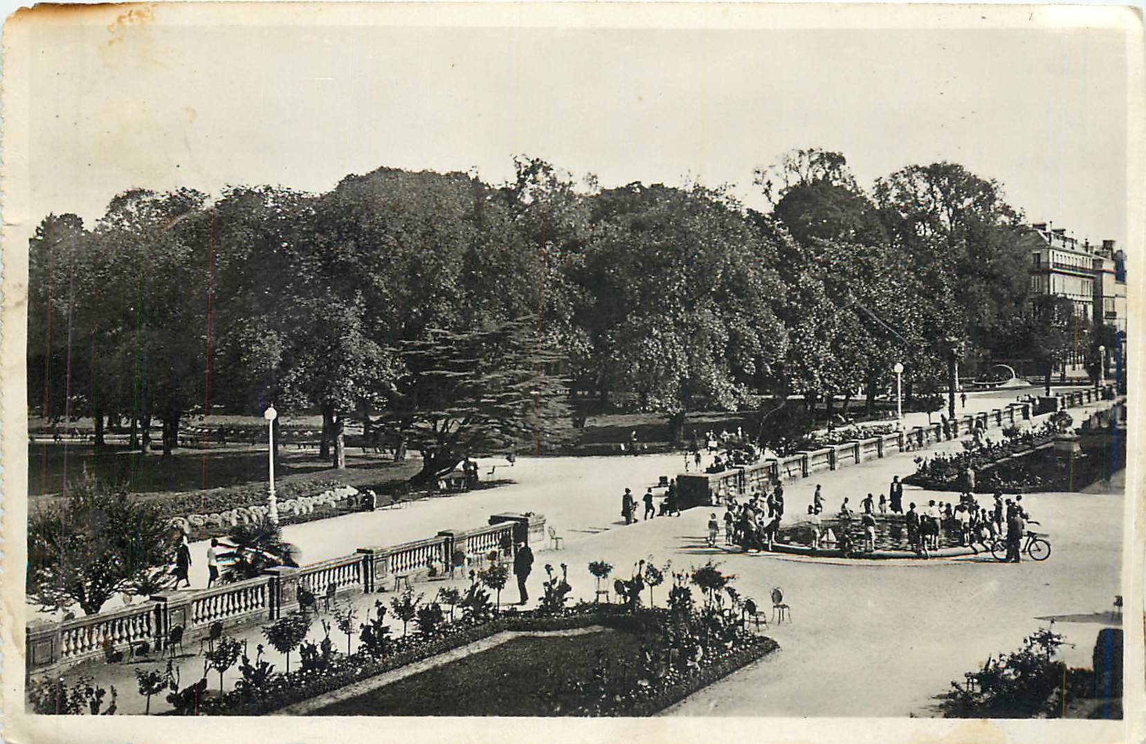 CPA BORDEAUX La terrasse du jardin Public