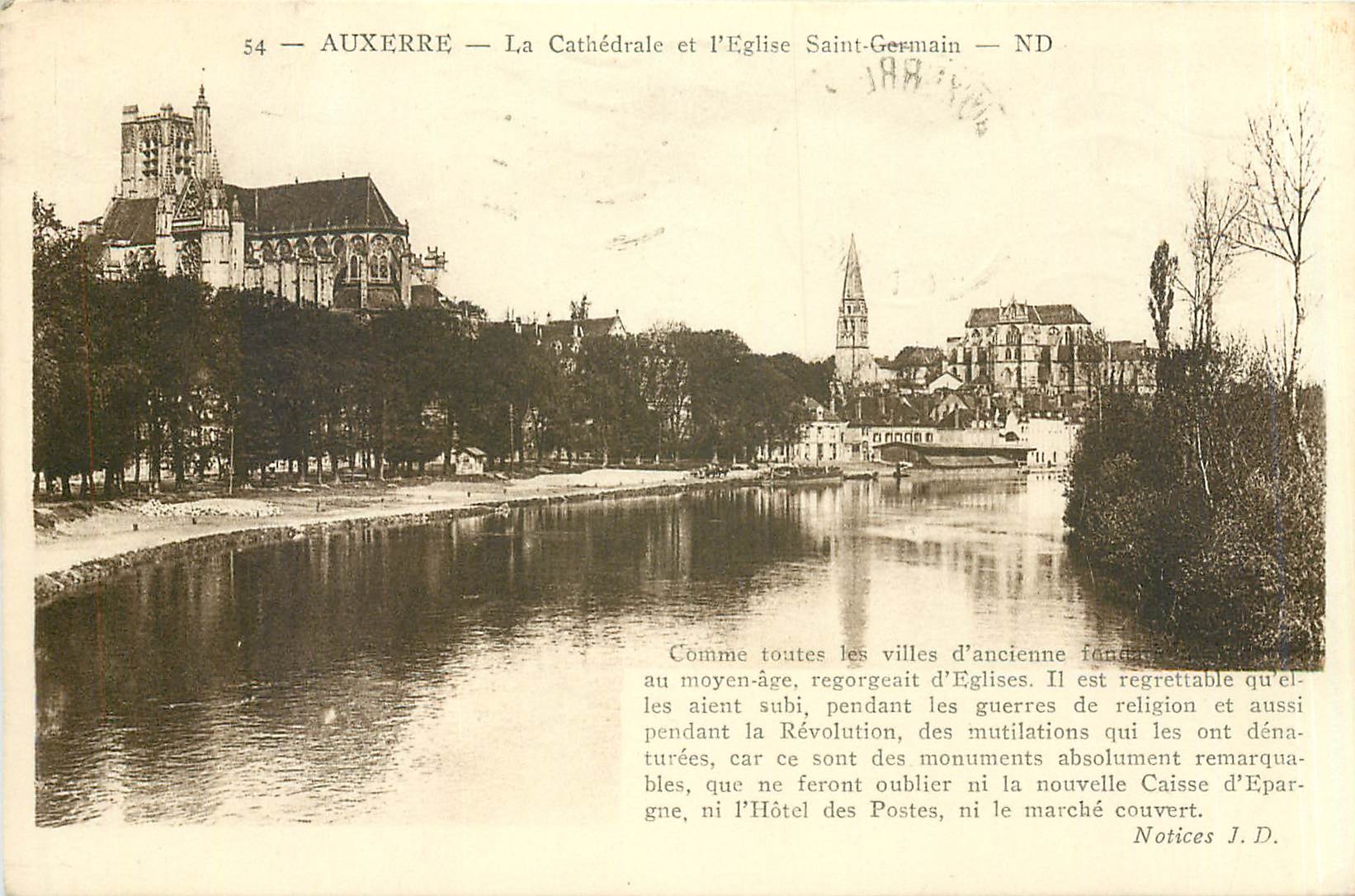 CPA Auxerre La Cathedrale et l'Eglise Saint Germain 