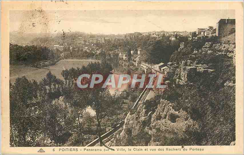 CPA Poitiers Panorama sur la Ville le Clain et vue des Rochers du Porteau 