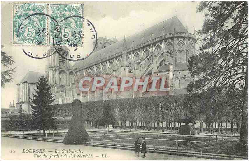 CPA Bourges La Cathedrale Vue du Jardin de l'Archeveche 