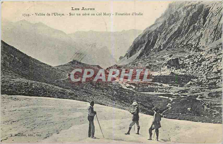 CPA Les Alpes Vallee de l'Ubaye Sur un Neve au Col Mary Frontiere d'Italie 