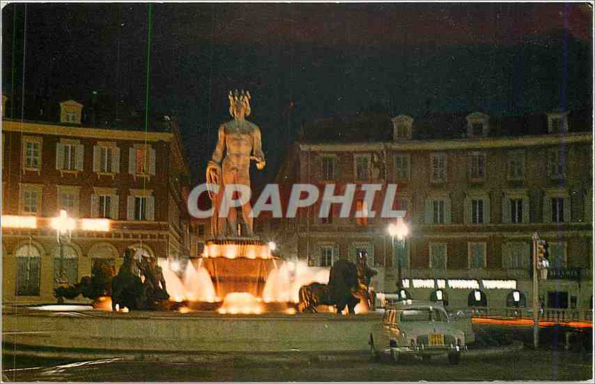 CPM Nice vue de nuit La Fontaine du soleil 