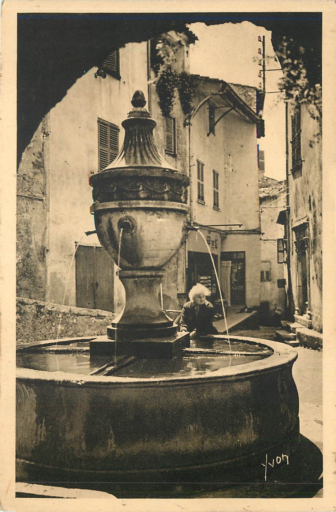 CPA Cote d'Azur Saint Paul Alpes Maritimes La Vieille Fontaine 