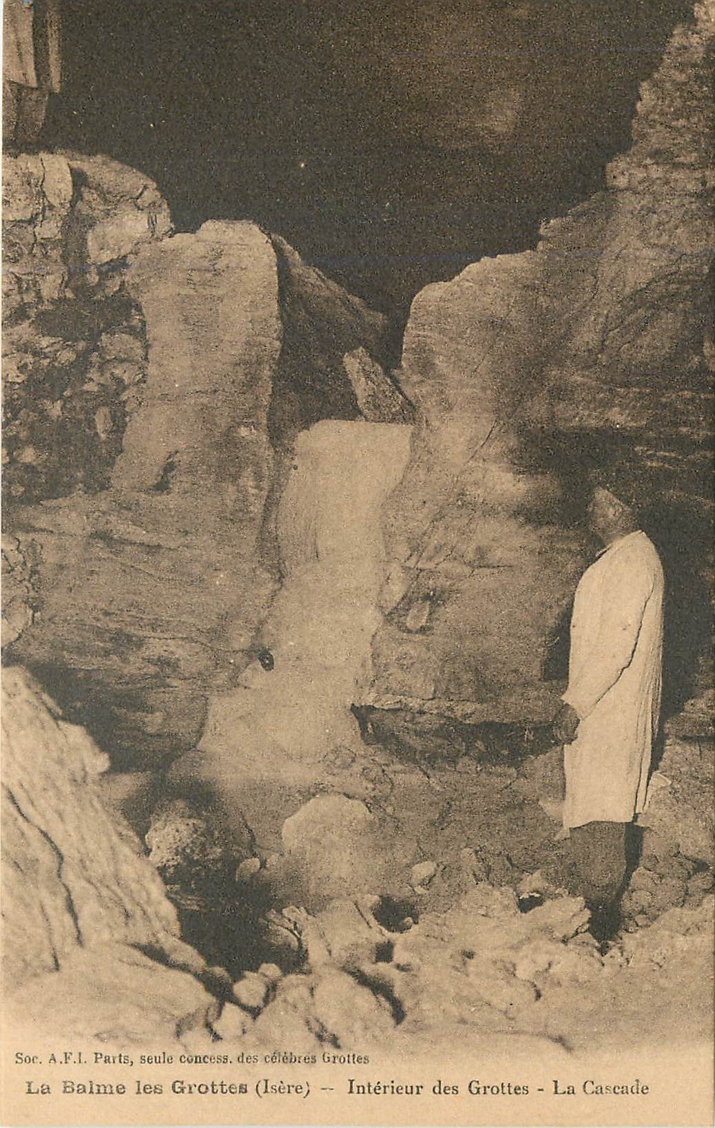 CPA La Balme les Grottes Isere Interieur des Grottes La Cascade 
